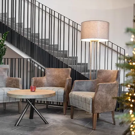 ホテル Restaurant Orgler カプルーン