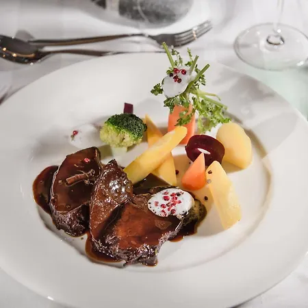 Restaurant Orgler ホテル